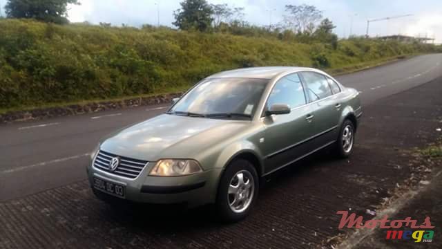 2003' Volkswagen 1.9 TDI turbo photo #1