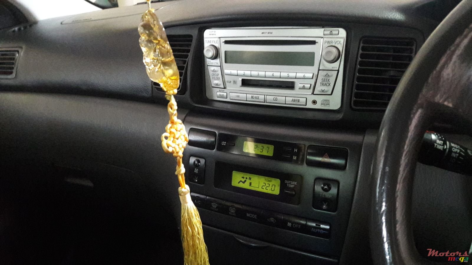 2004' Toyota Corolla photo #4