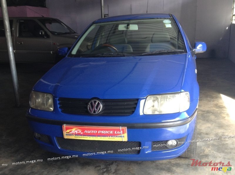2001' Volkswagen Polo photo #1