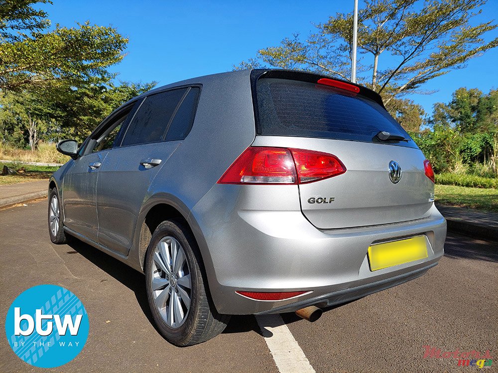 2015' Volkswagen Golf VII photo #3