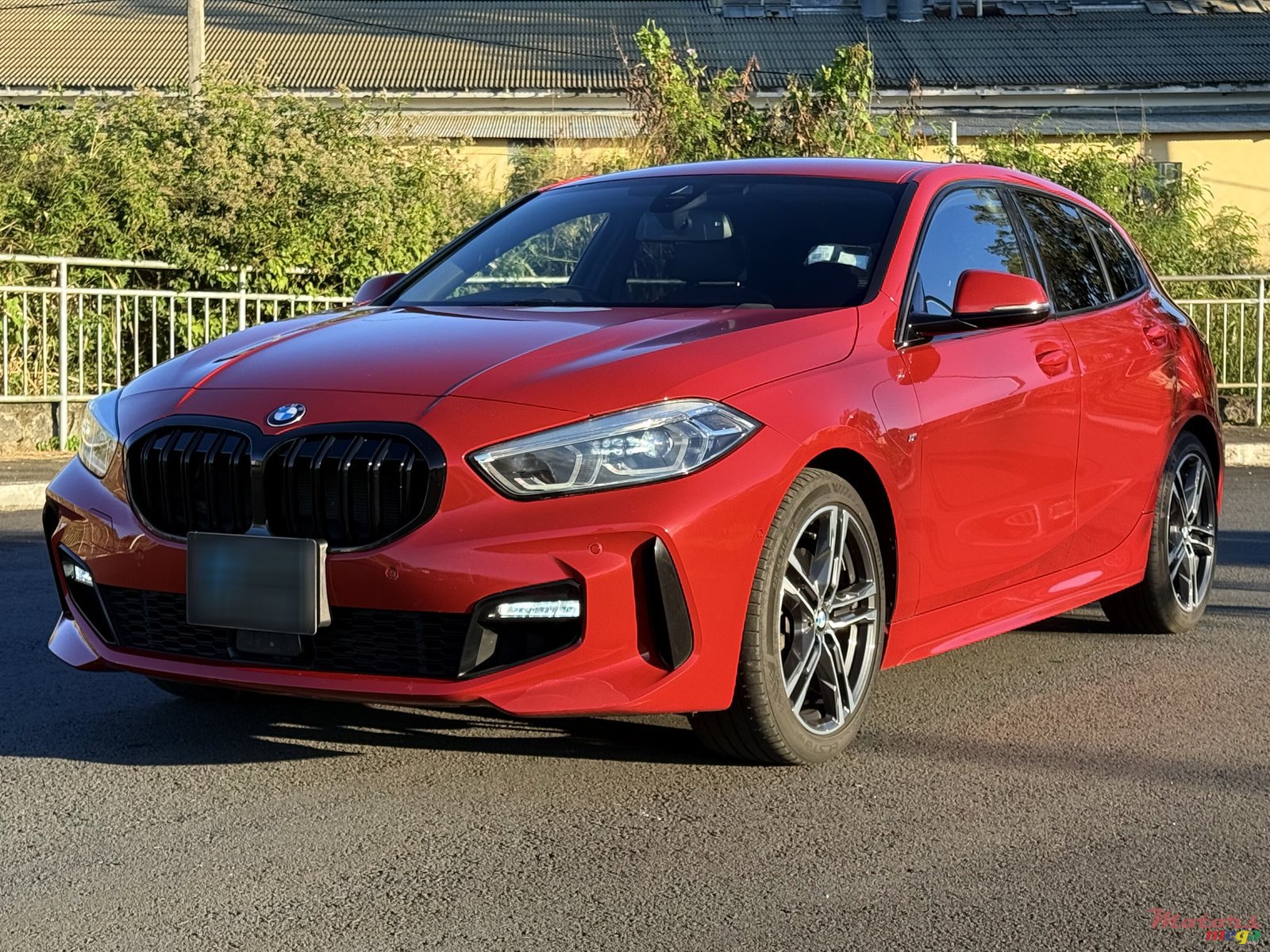 2022' BMW 118 photo #2