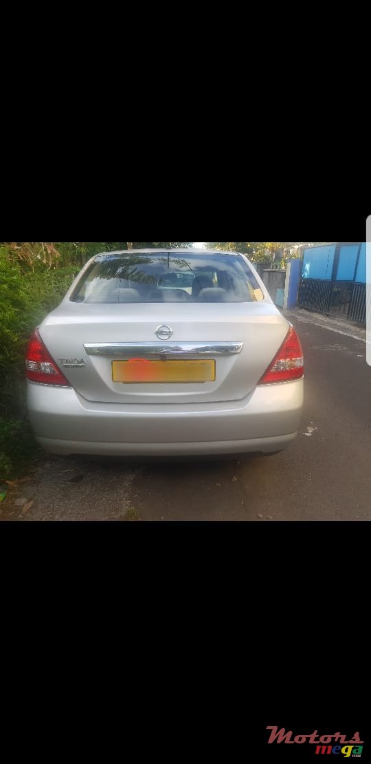 2008' Nissan Tiida photo #1