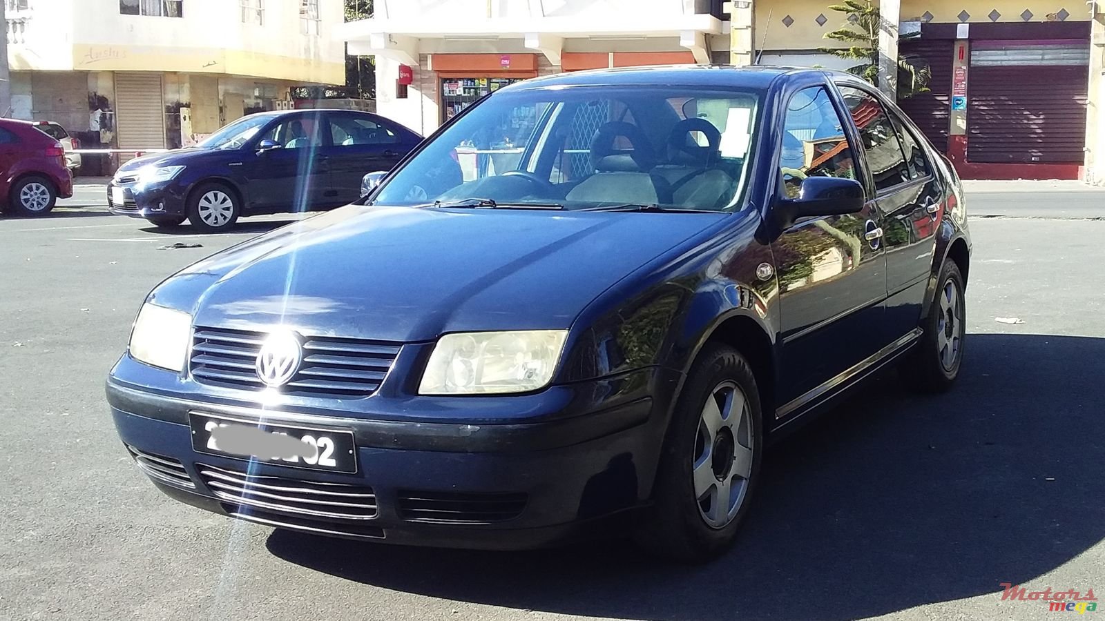 2002' Volkswagen Bora photo #2