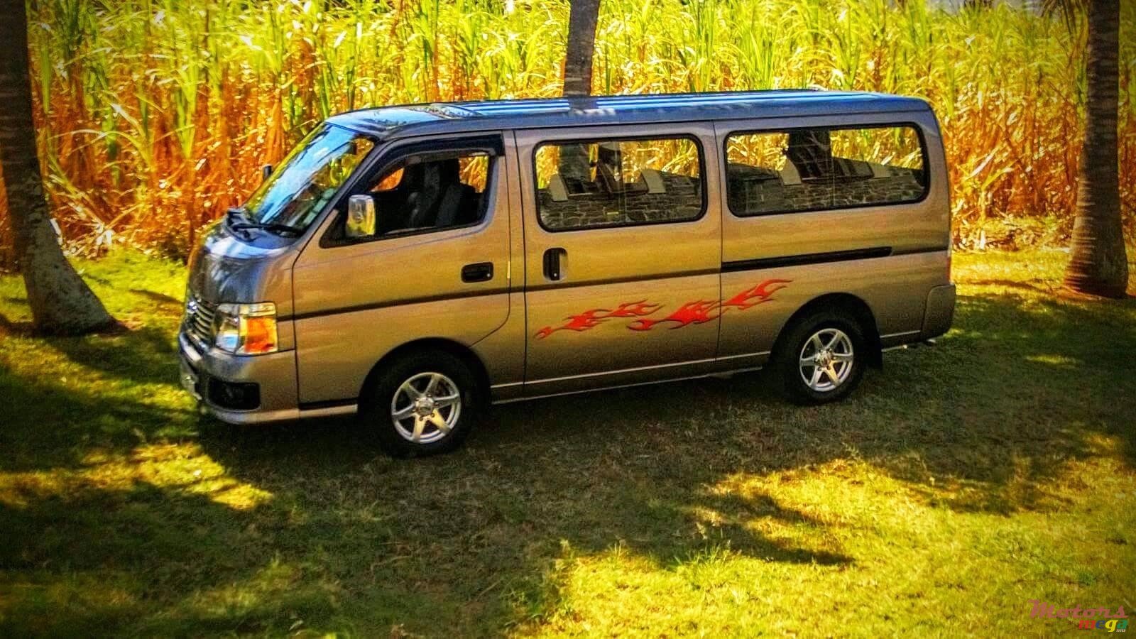 2012' Nissan Urvan photo #1