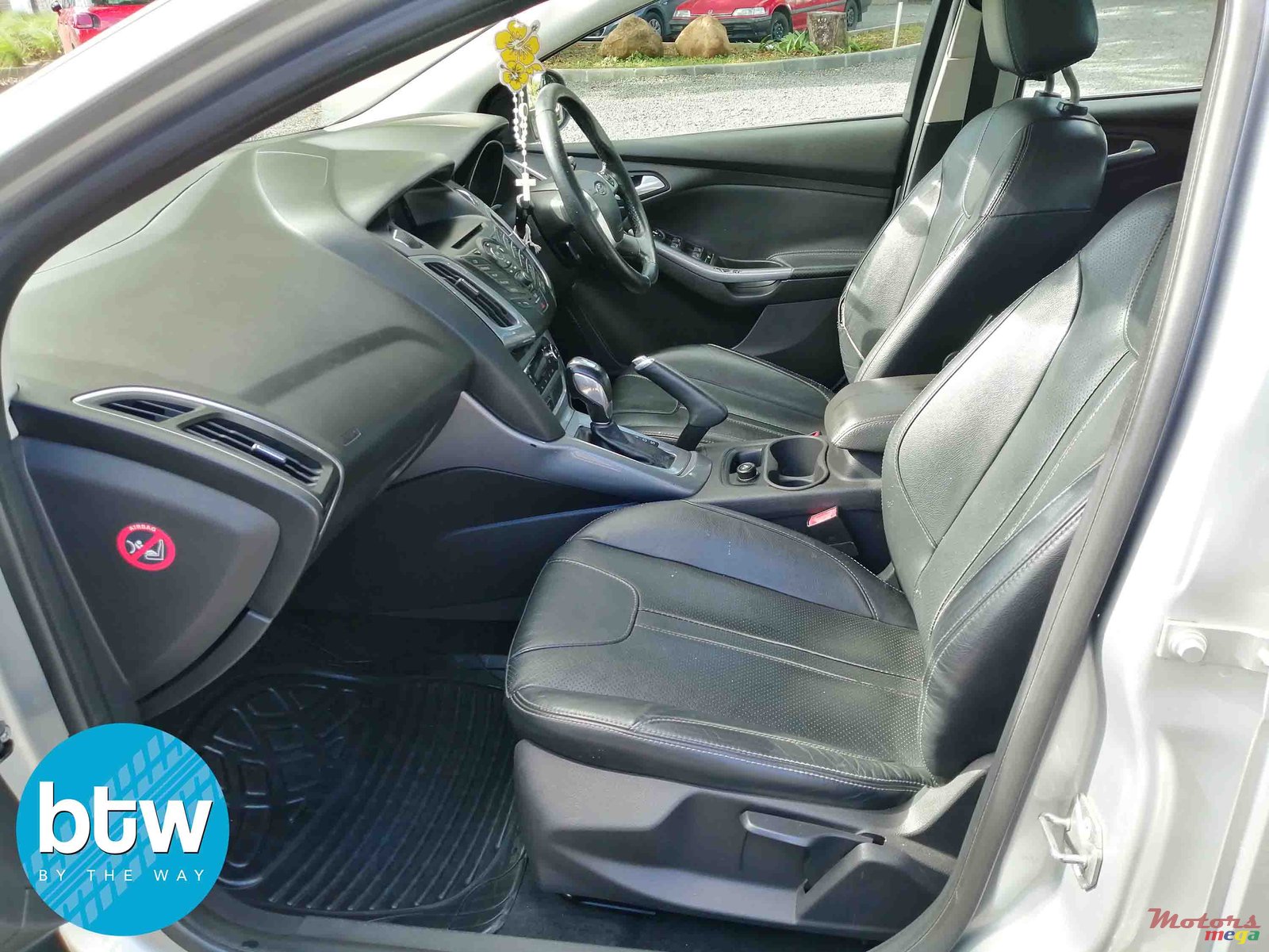 2014' Ford Focus photo #3