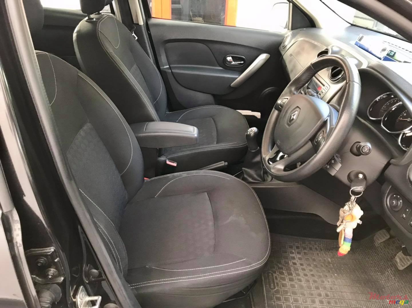 2017' Renault Sandero EXP photo #5