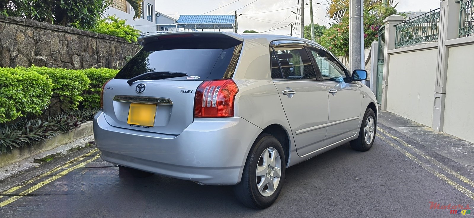 2003' Toyota Allex photo #3