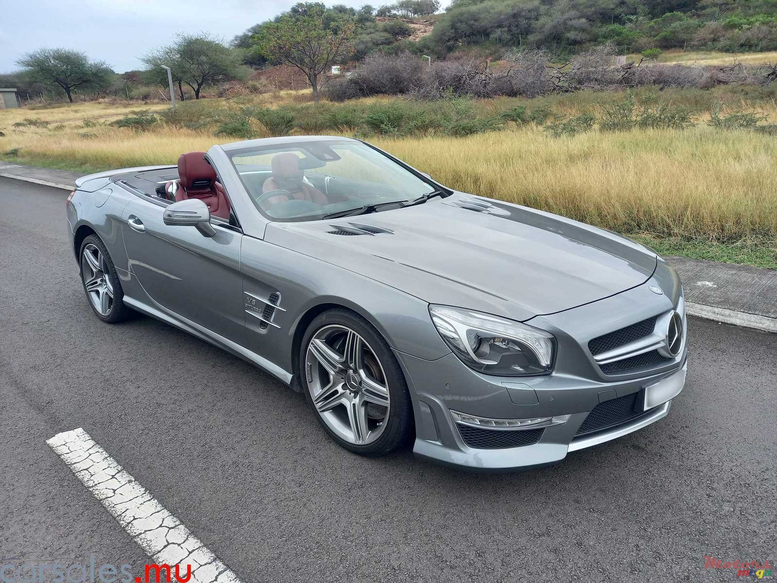 2012' Mercedes-Benz SL 63 AMG V8 Bi Turbo photo #2