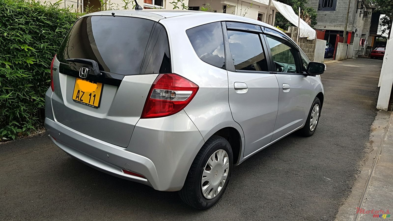 2011' Honda Fit Automatic photo #2