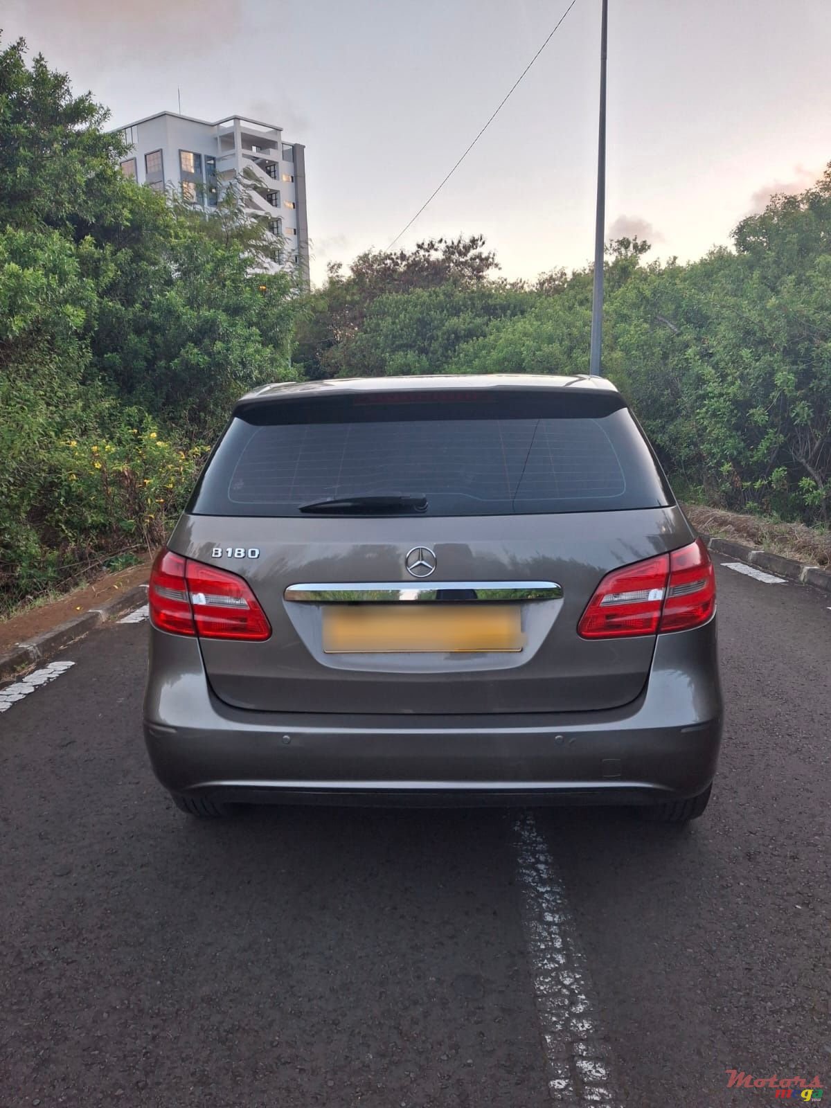 2012' Mercedes-Benz 180 photo #4
