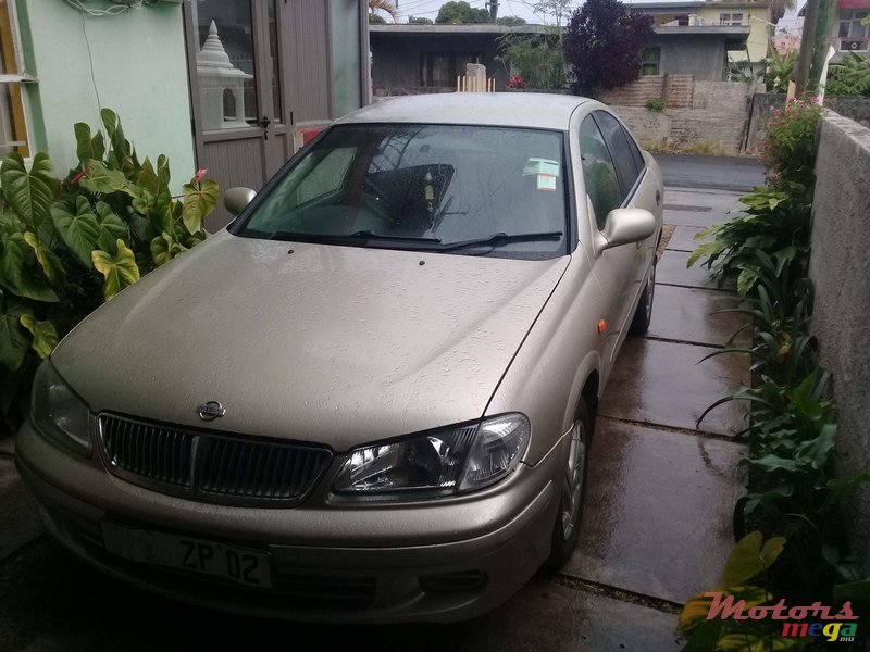 2002' Nissan Sunny photo #2