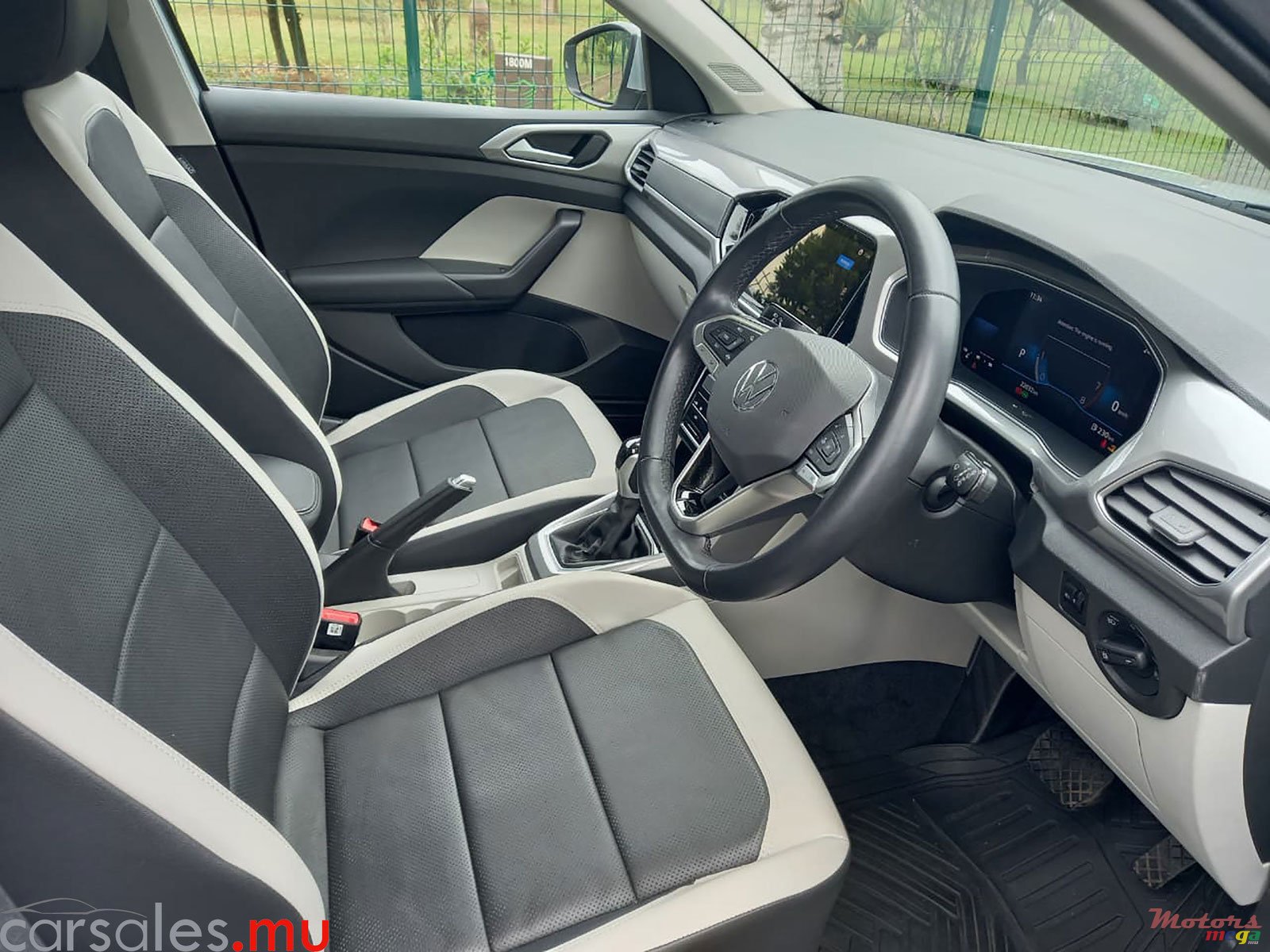 2023' Volkswagen T-Cross Topline 1.6 photo #6