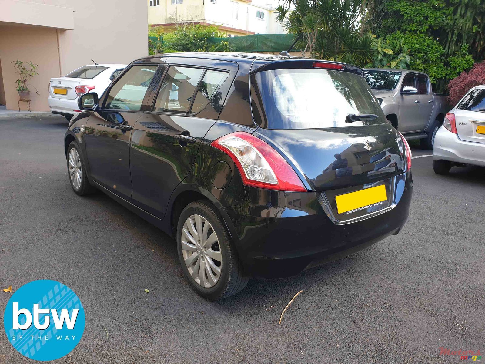 2011' Suzuki Swift Japan photo #4