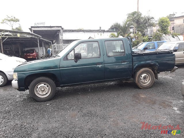 1997' Nissan 2x4 photo #4