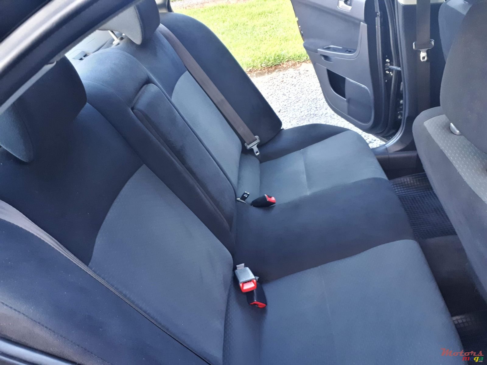 2009' Mitsubishi Lancer photo #4