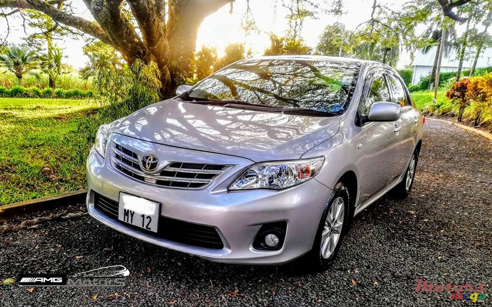 2012' Toyota Corolla GLI 1.5 JAPAN photo #1