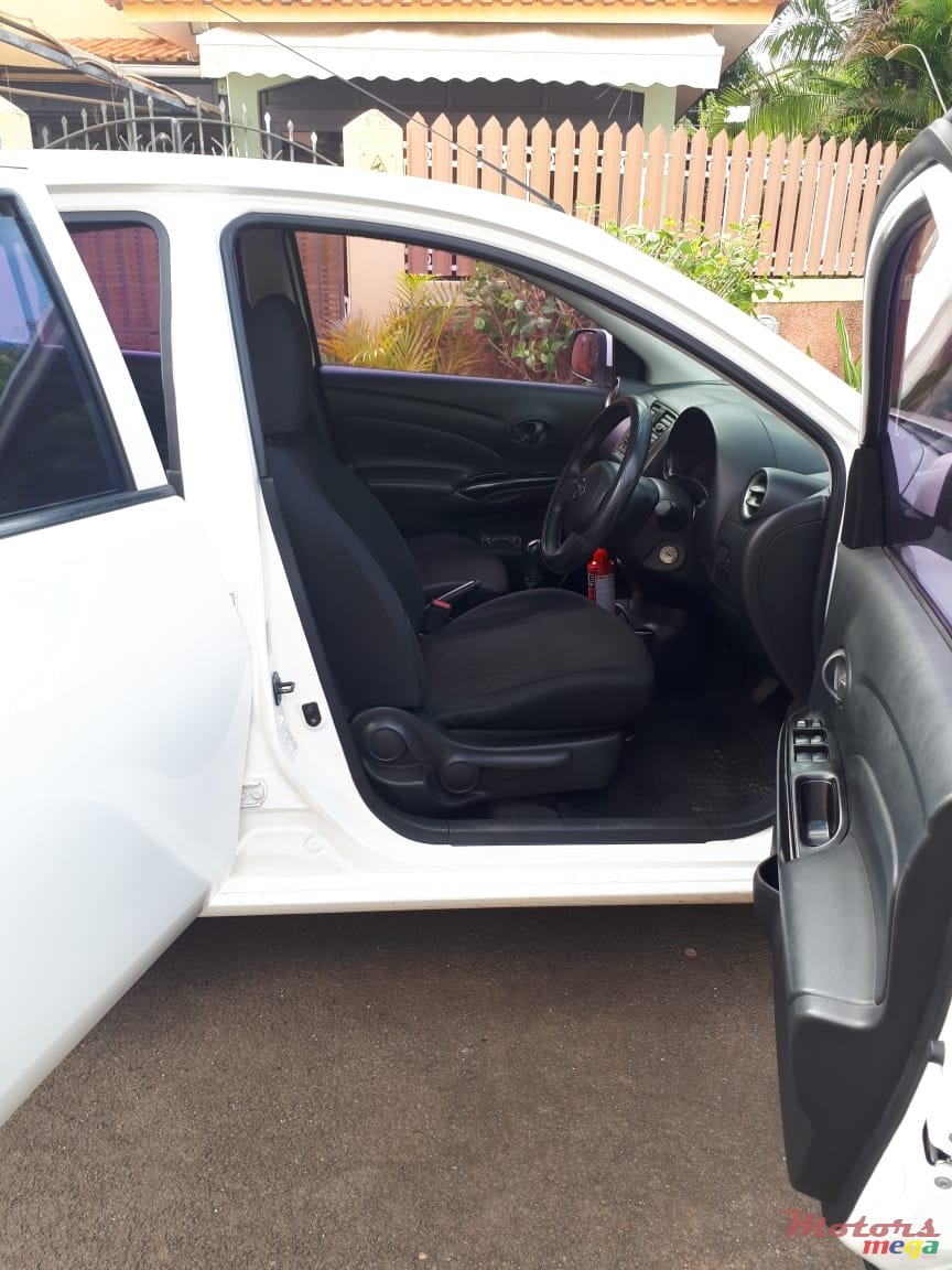 2012' Nissan Micra photo #4