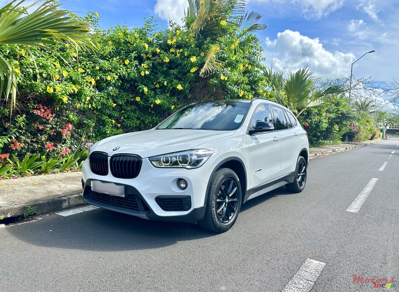 2017' BMW X1 photo #1