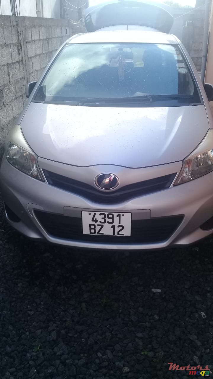 2012' Toyota Vitz photo #1