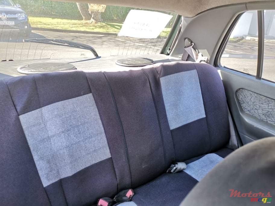 1997' Renault Clio photo #5