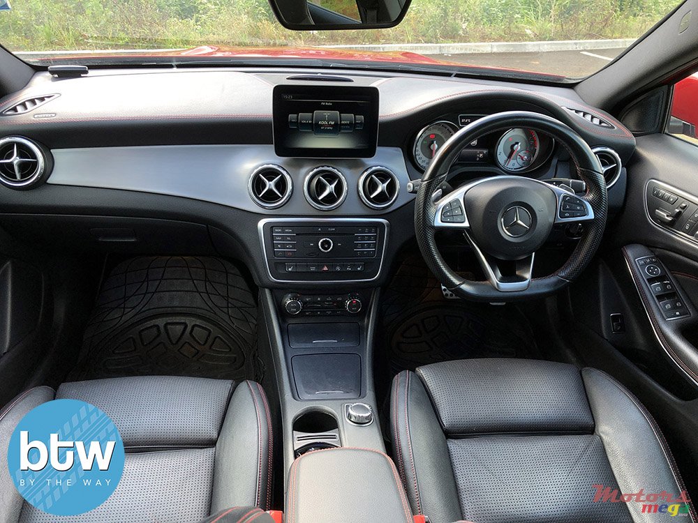 2017' Mercedes-Benz GLA 180 photo #7