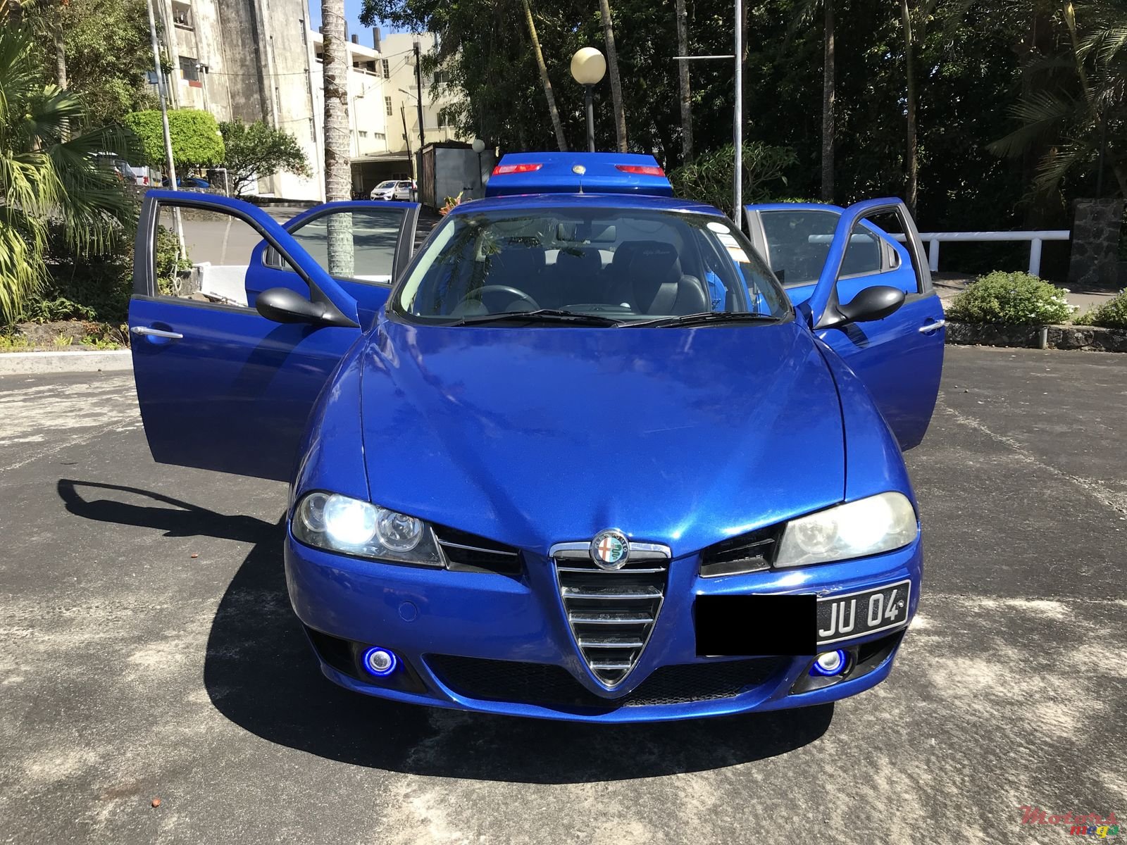 2004' Alfa Romeo 156 TWIN SPARK GUILETTA photo #1