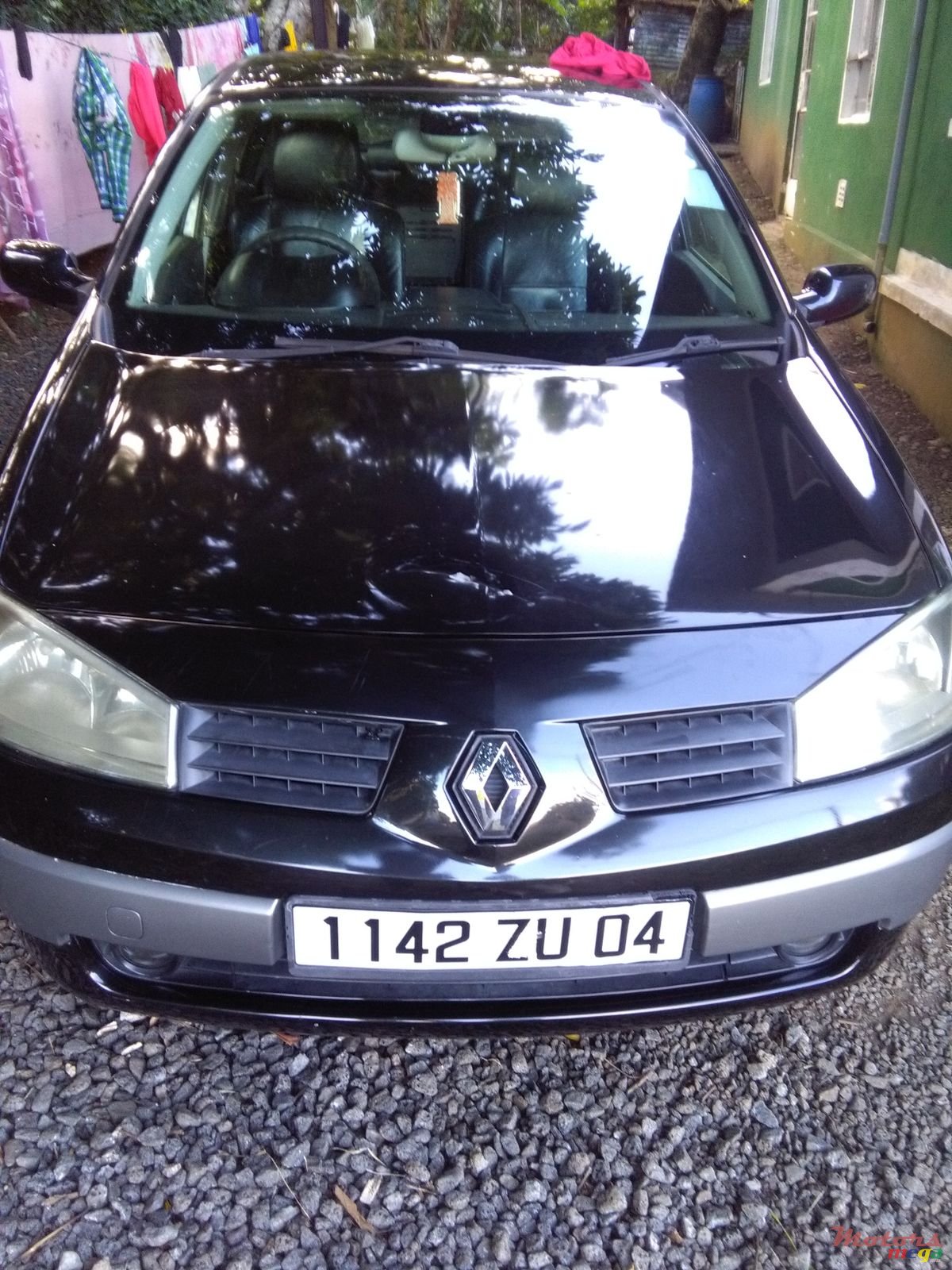 2004' Renault Megane photo #1