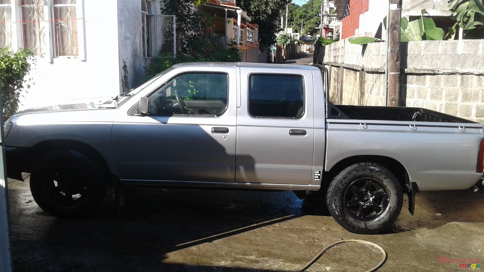 2006' Nissan Hardbody photo #4