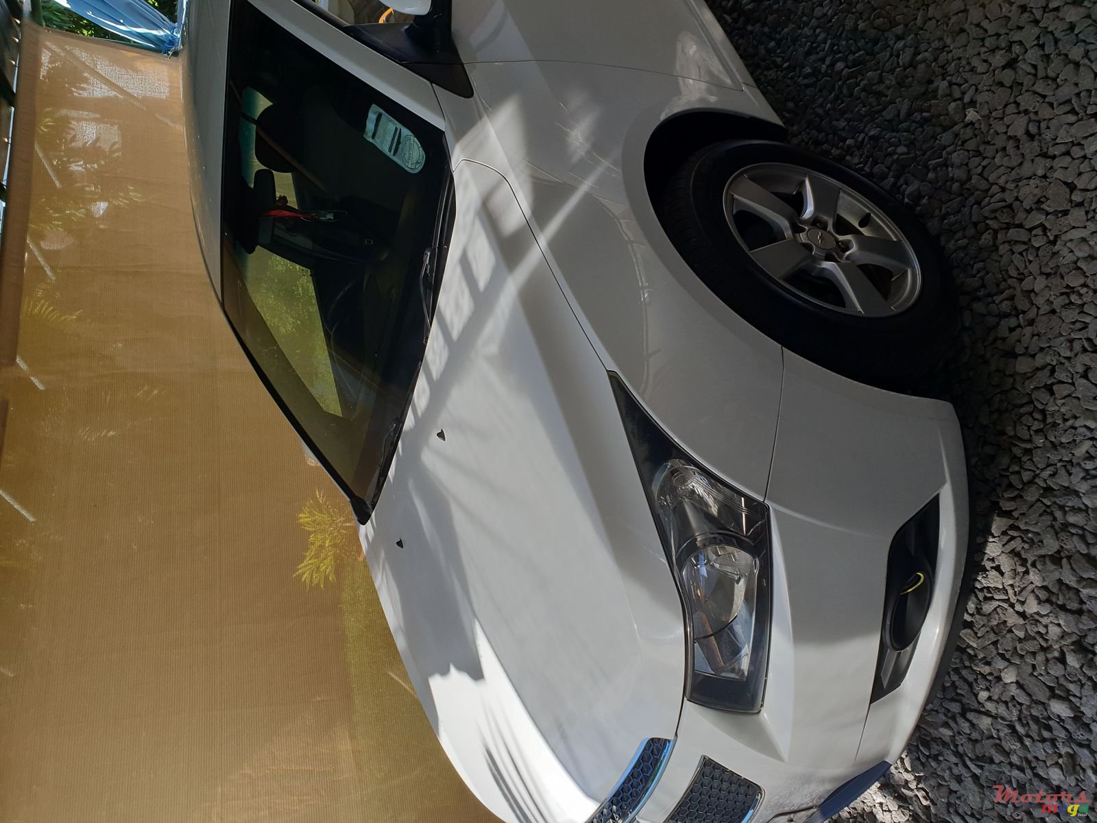 2012' Chevrolet Cruze photo #1