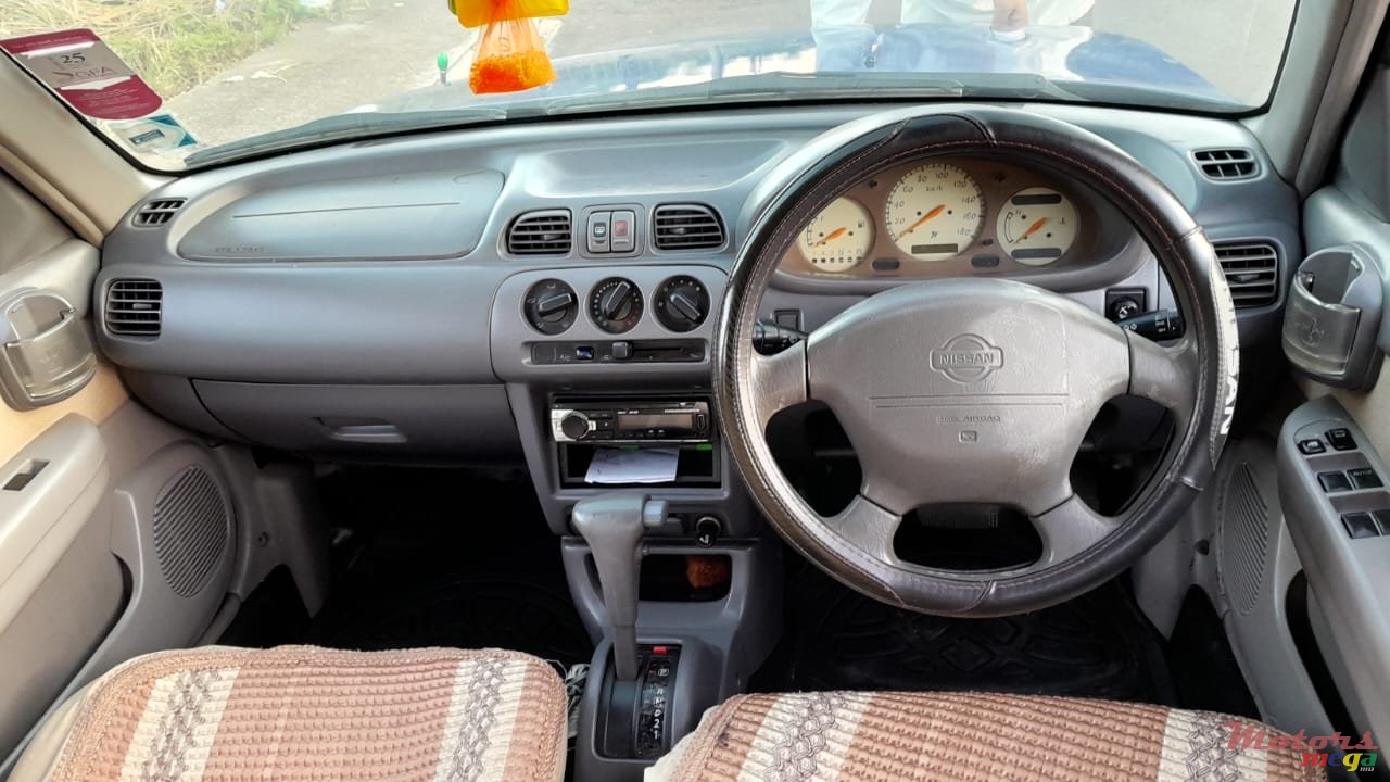2001' Nissan March Ak 11 photo #3