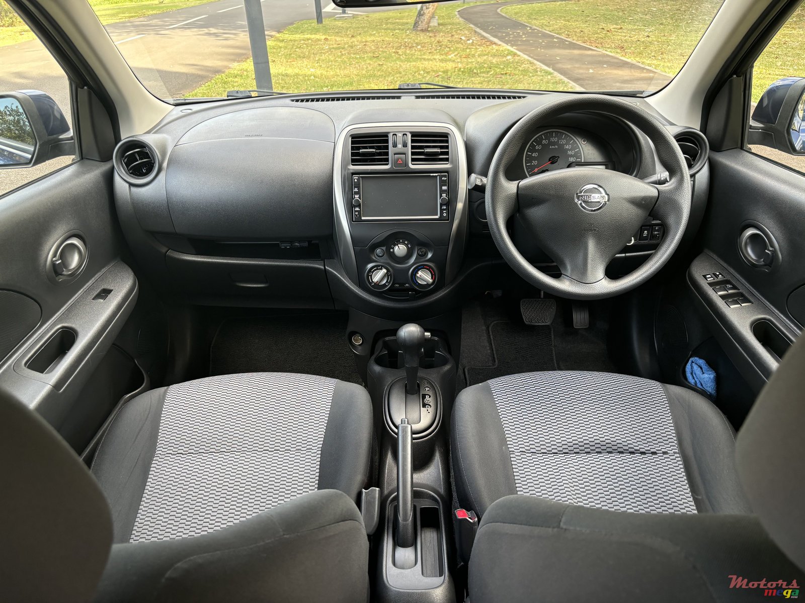 2019' Nissan March photo #5