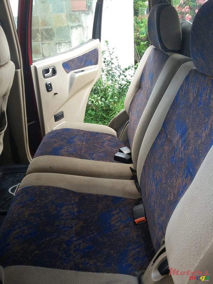 2001' Nissan Terrano photo #1