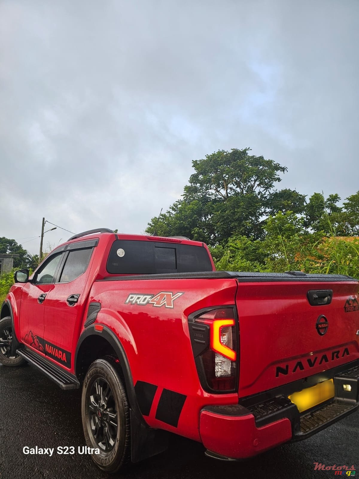 2022' Nissan Navara photo #4