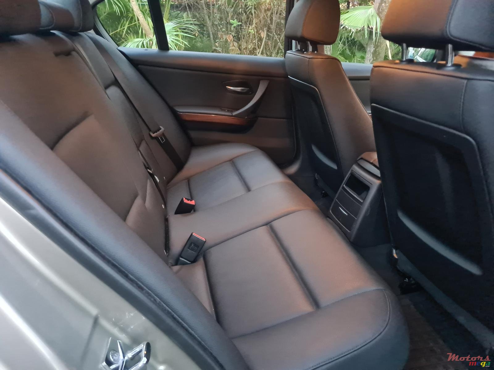 2008' BMW 320 Automatic photo #6