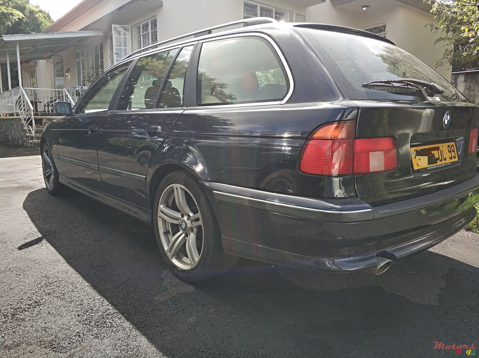 1999' BMW 528 photo #1