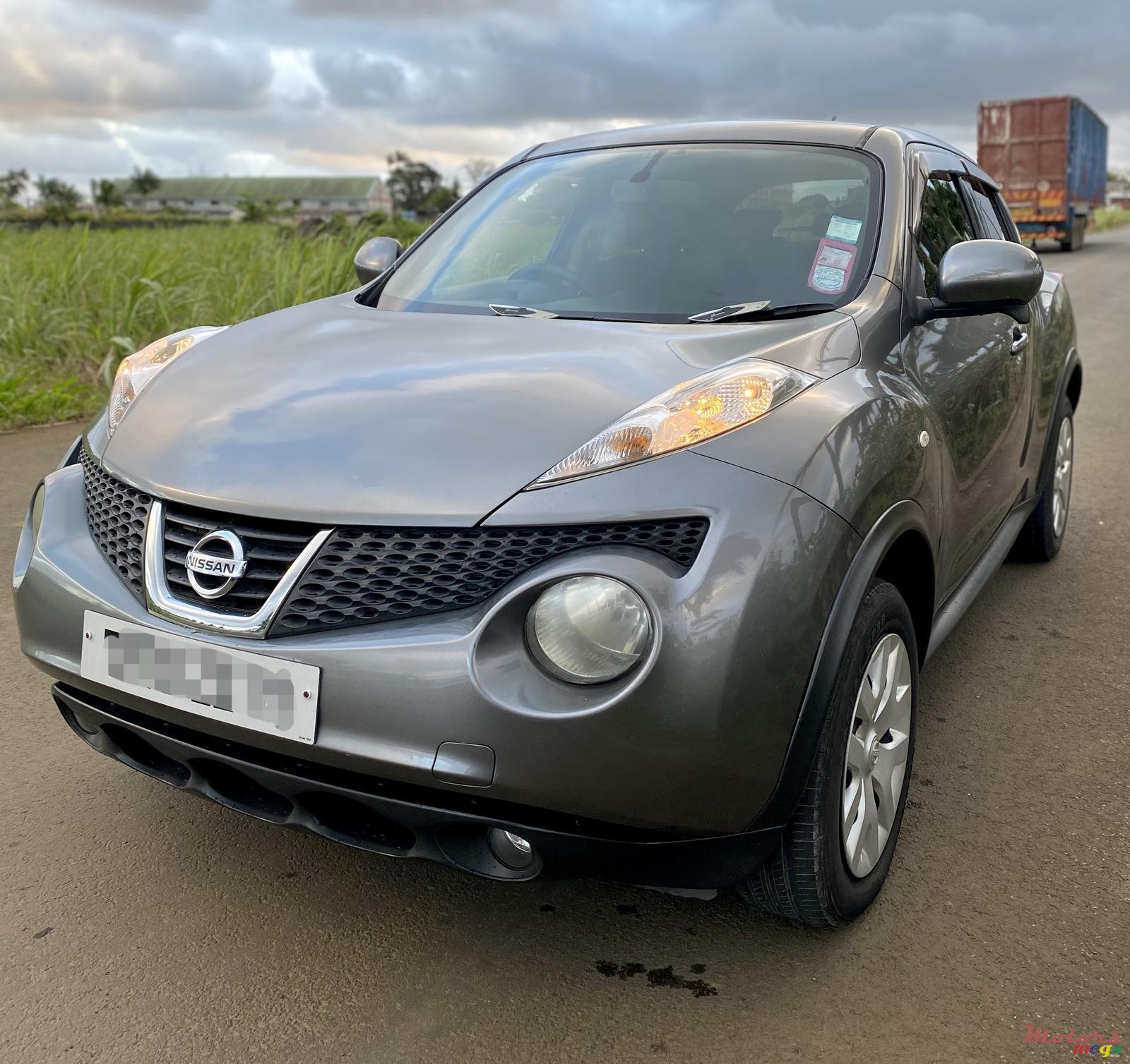 2011' Nissan Juke photo #1