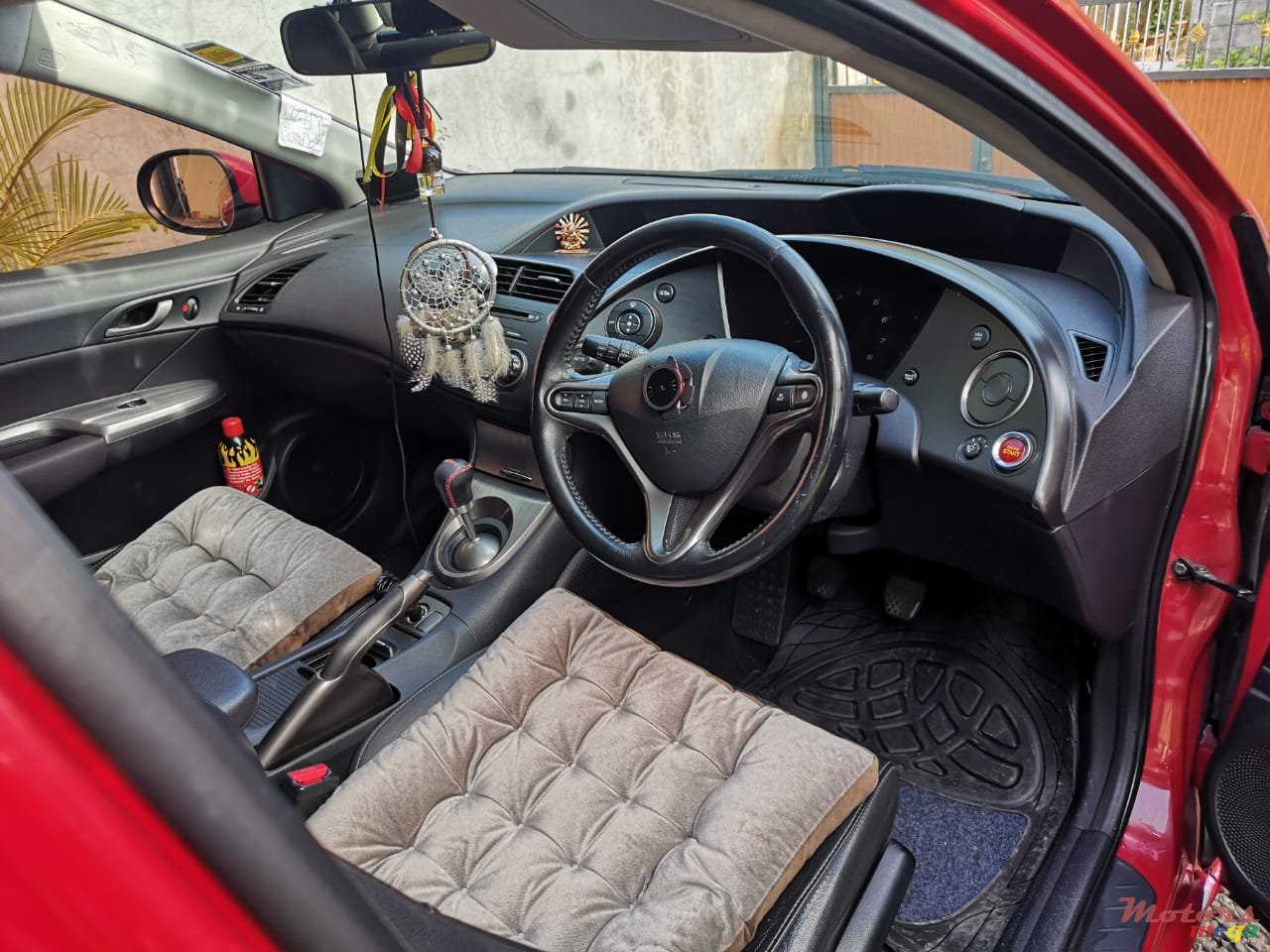 2010' Honda Civic photo #1