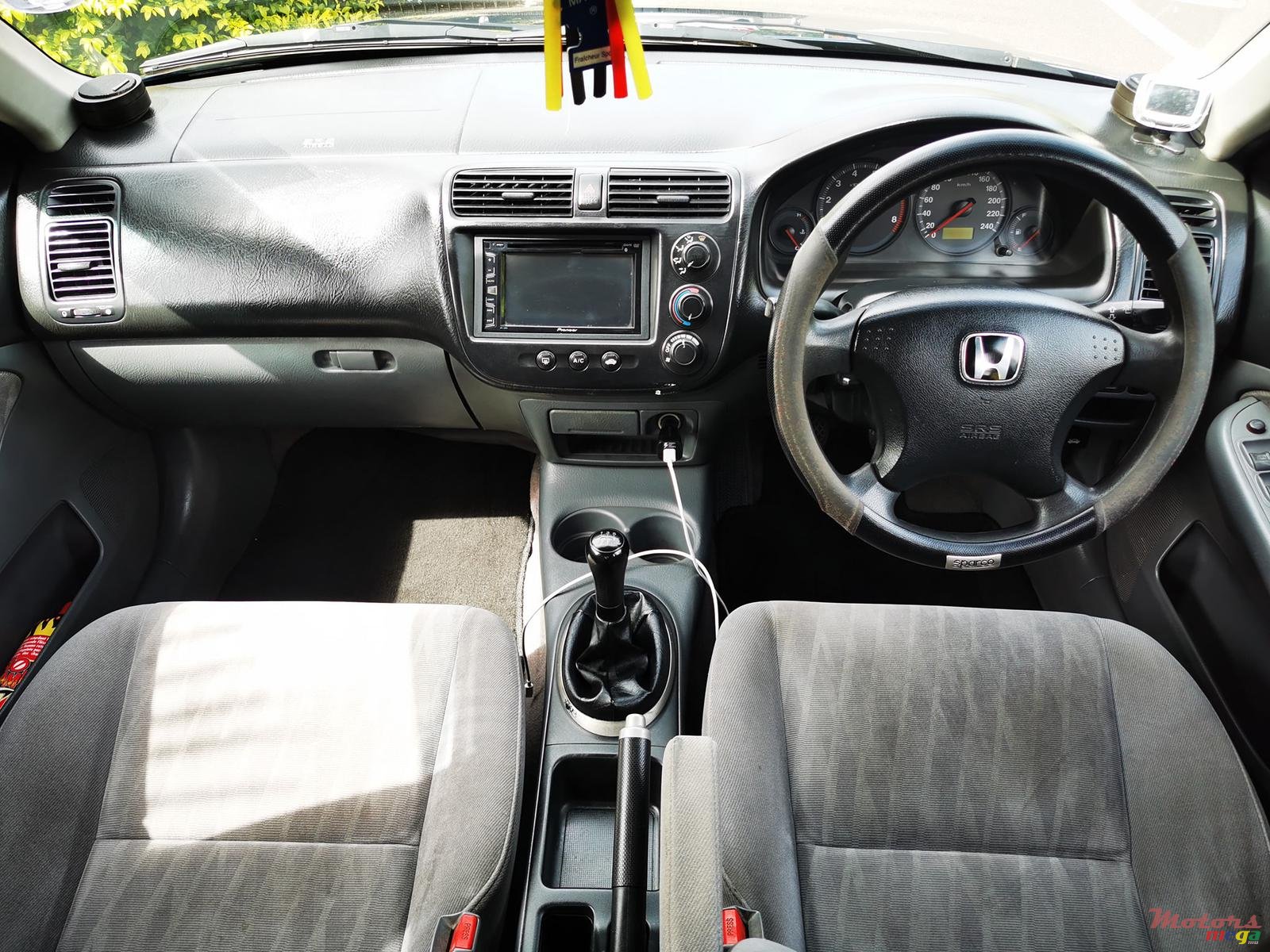 2004' Honda Civic ES8 photo #5