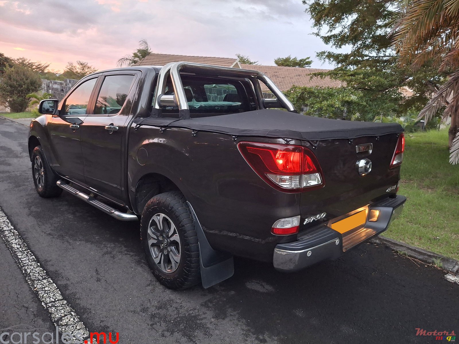 2016' Mazda BT-50 3.2 4x4 photo #3