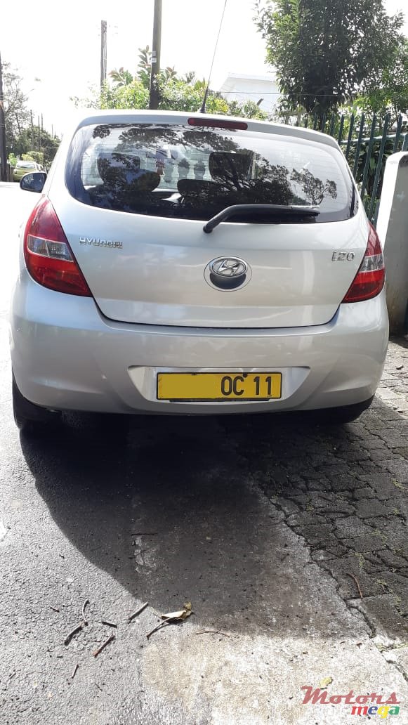 2011' Hyundai i20 photo #2