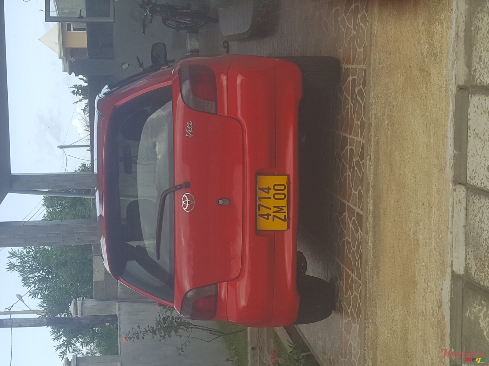 2000' Toyota Vitz photo #2