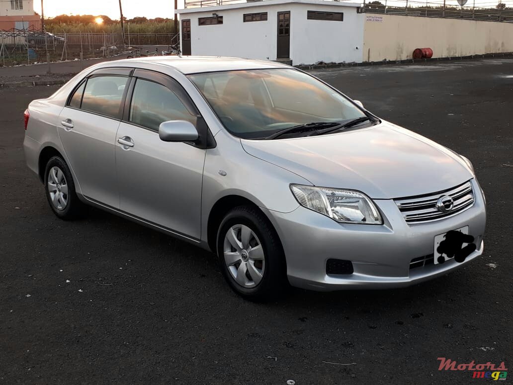 2009' Toyota Axio Private car photo #1