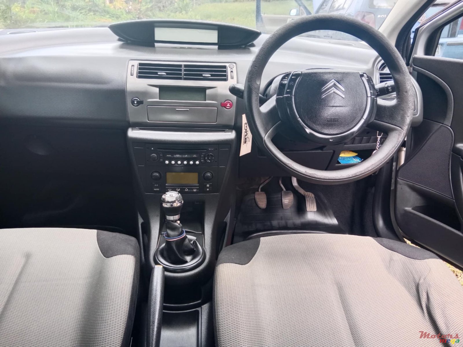 2010' Citroen C4 MANUAL GEAR photo #4