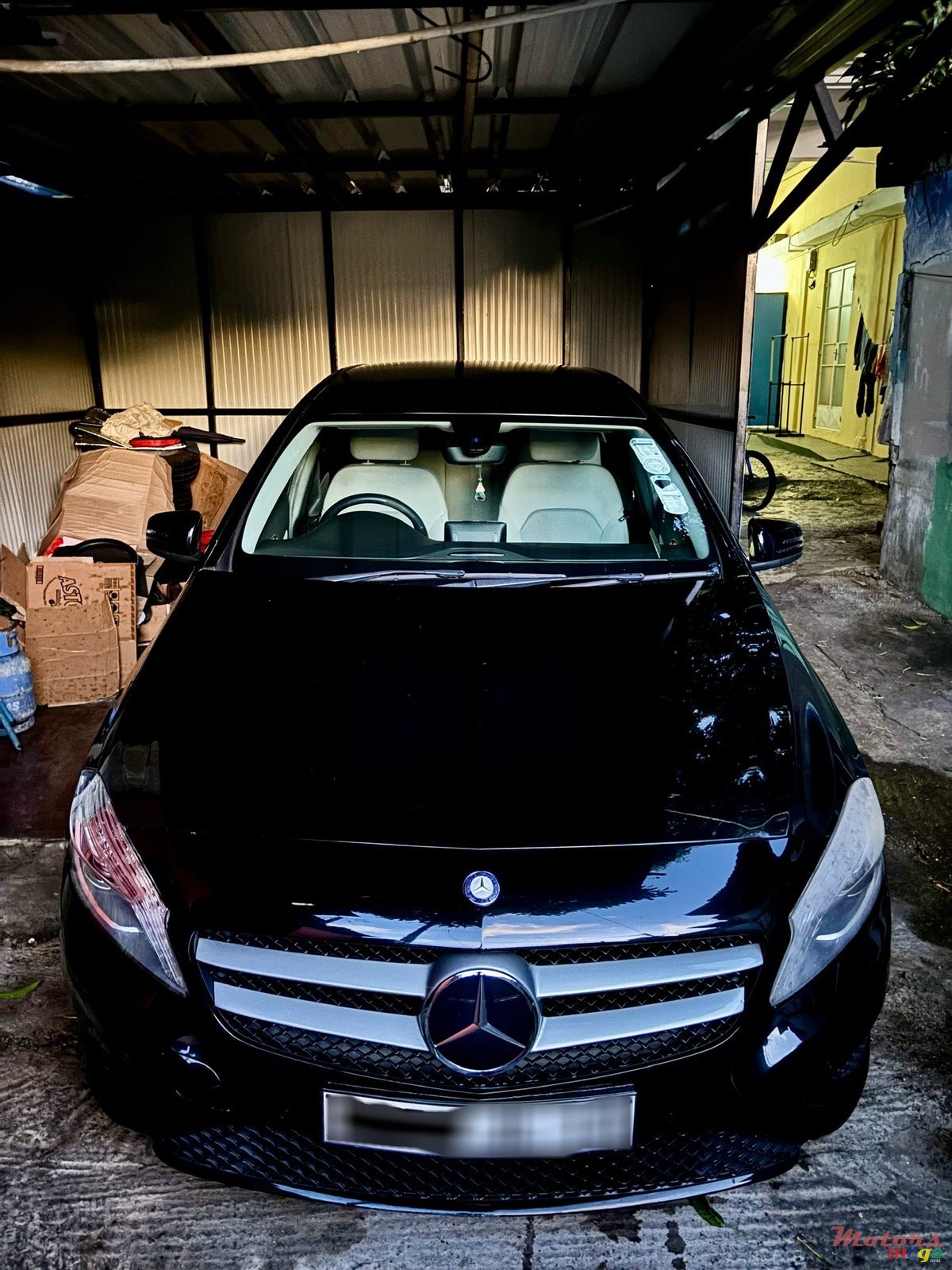 2013' Mercedes-Benz A 200 photo #2