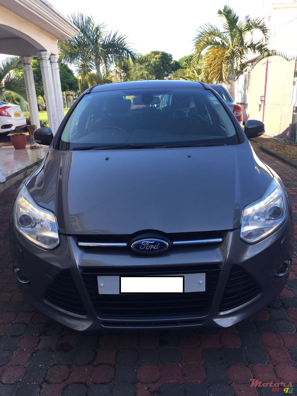 2014' Ford Focus Titanium HatchBack photo #4