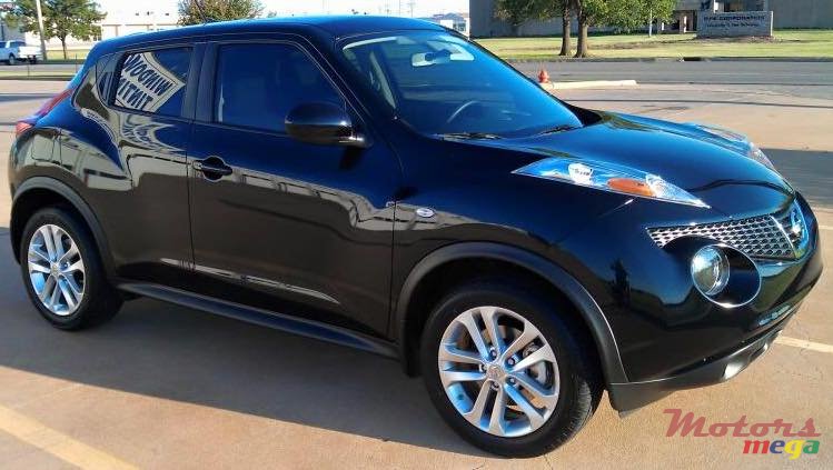 2011' Nissan Juke 1.5L sports & eco mode photo #1