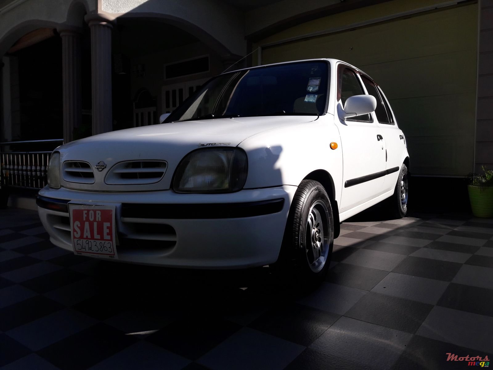 1999' Nissan March photo #1