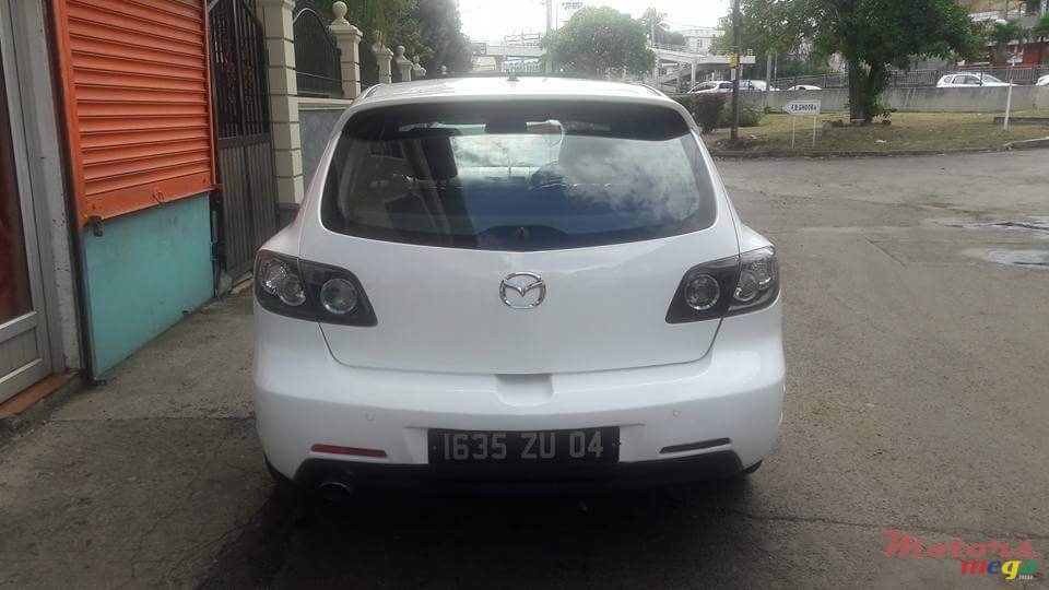 2004' Mazda photo #3