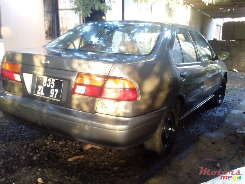 1997' Nissan Sunny photo #1