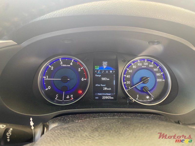 2019' Toyota Hilux Executive Automatic photo #7